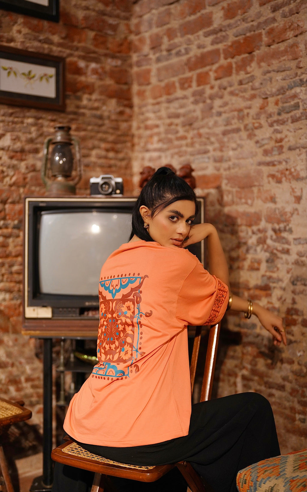Suraj Tee